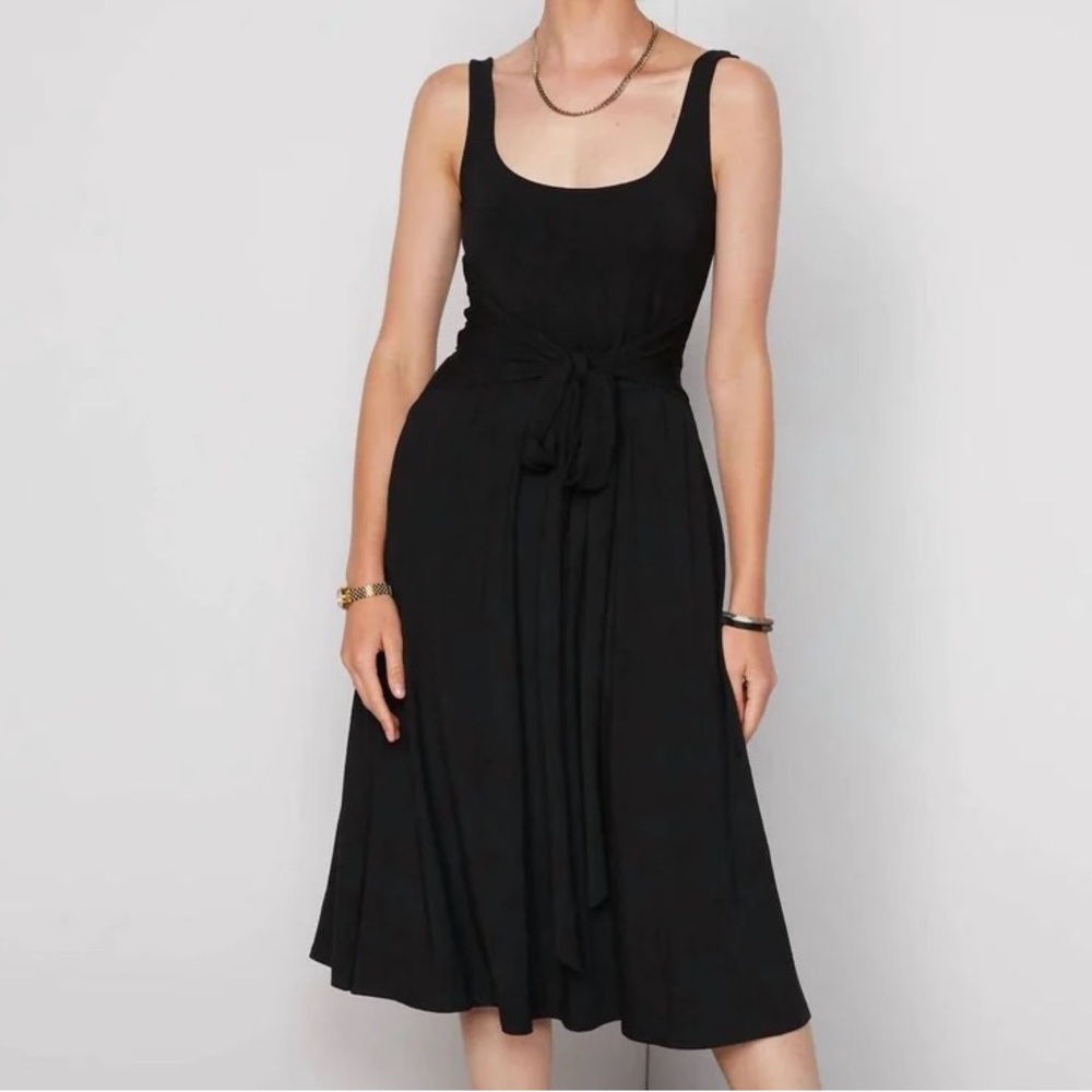 Tart Collections NWT Lynee Midi Dress in Black